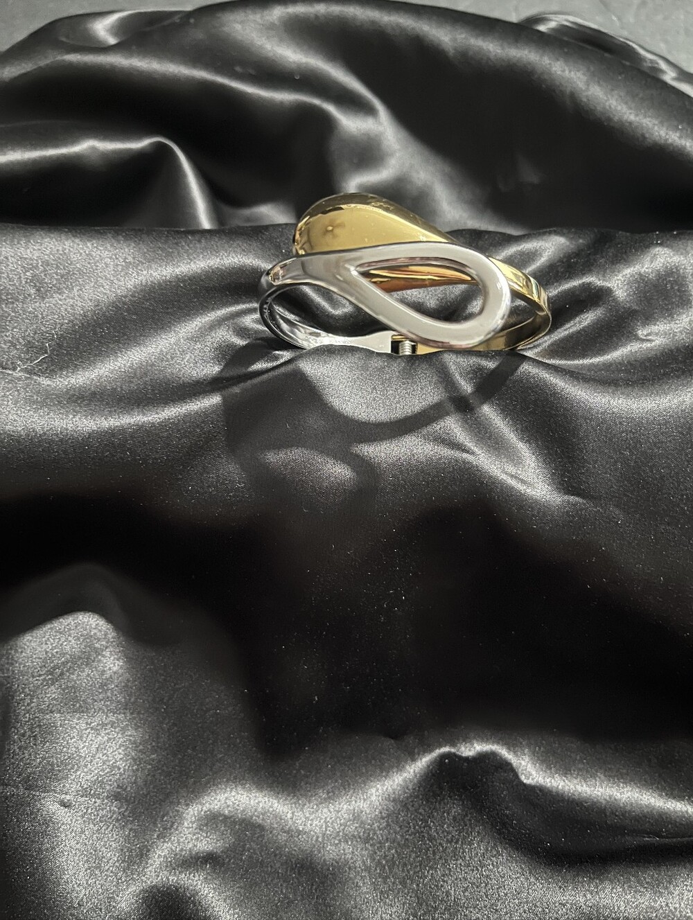 Gold Filled Two-Tone Spring Opening Bangle Bracelet